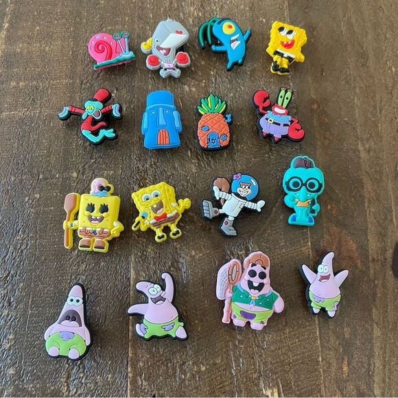 16 Piece Assorted SpongeBob Crocs Charms Set‎ - Picture 1 of 3